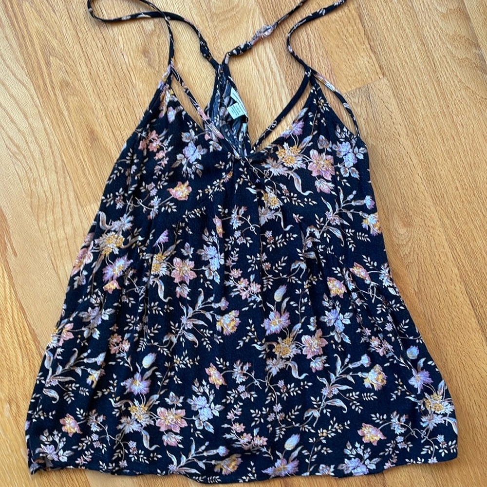 AMERICAN EAGLE TOP